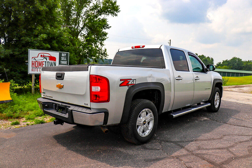 2011 Chevrolet Silverado 1500 LTZ photo 3