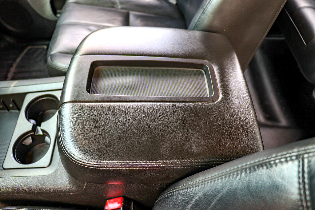 Chevrolet Silverado 1500 4WD Crew Cab 143.5" LTZ 2011 Chevrolet Silverado 1500 4WD Crew Cab 143.5" LTZ 2011