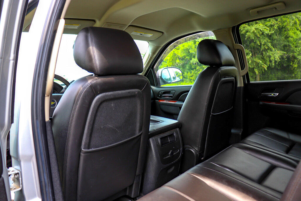 Chevrolet Silverado 1500 4WD Crew Cab 143.5" LTZ 2011 Chevrolet Silverado 1500 4WD Crew Cab 143.5" LTZ 2011