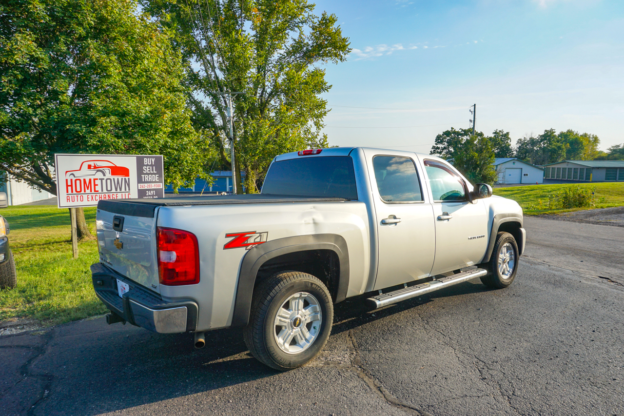 Chevrolet Silverado 1500 4WD Crew Cab 143.5" LTZ 2011 Chevrolet Silverado 1500 4WD Crew Cab 143.5" LTZ 2011