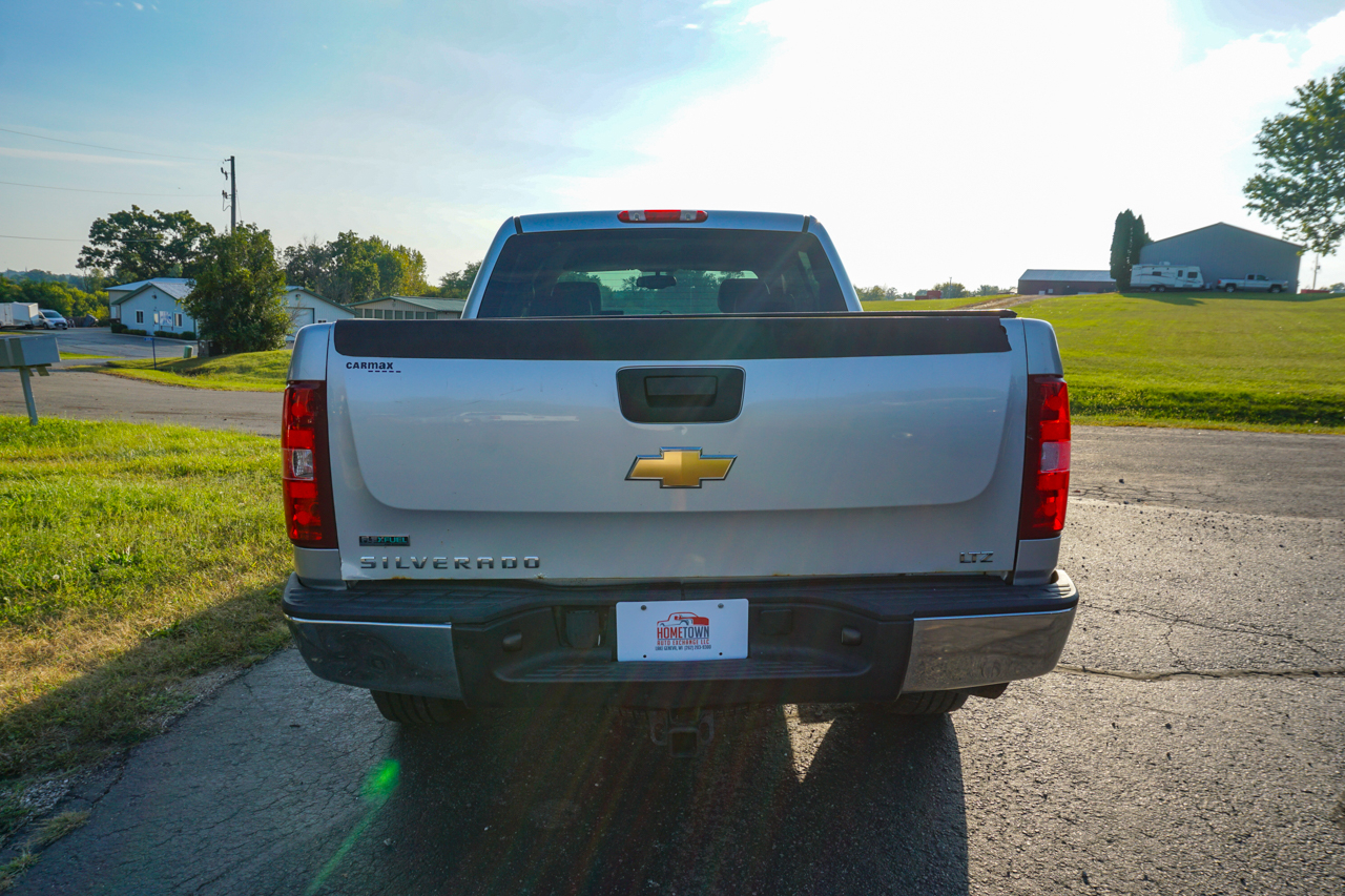 Chevrolet Silverado 1500 4WD Crew Cab 143.5" LTZ 2011 Chevrolet Silverado 1500 4WD Crew Cab 143.5" LTZ 2011