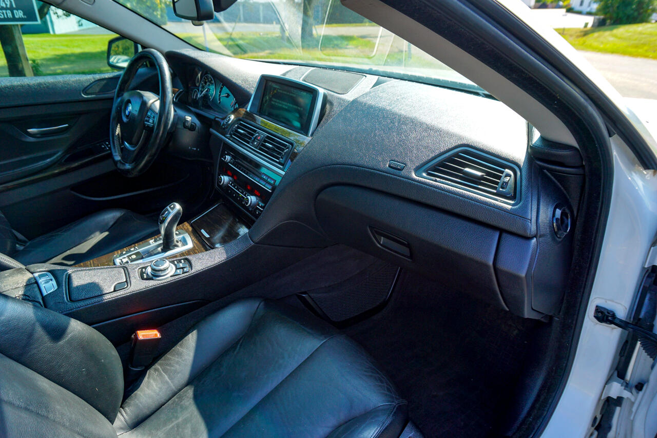 BMW 6 Series 4dr Sdn 640i xDrive AWD Gran Coupe 2014 BMW 6 Series 4dr Sdn 640i xDrive AWD Gran Coupe 2014