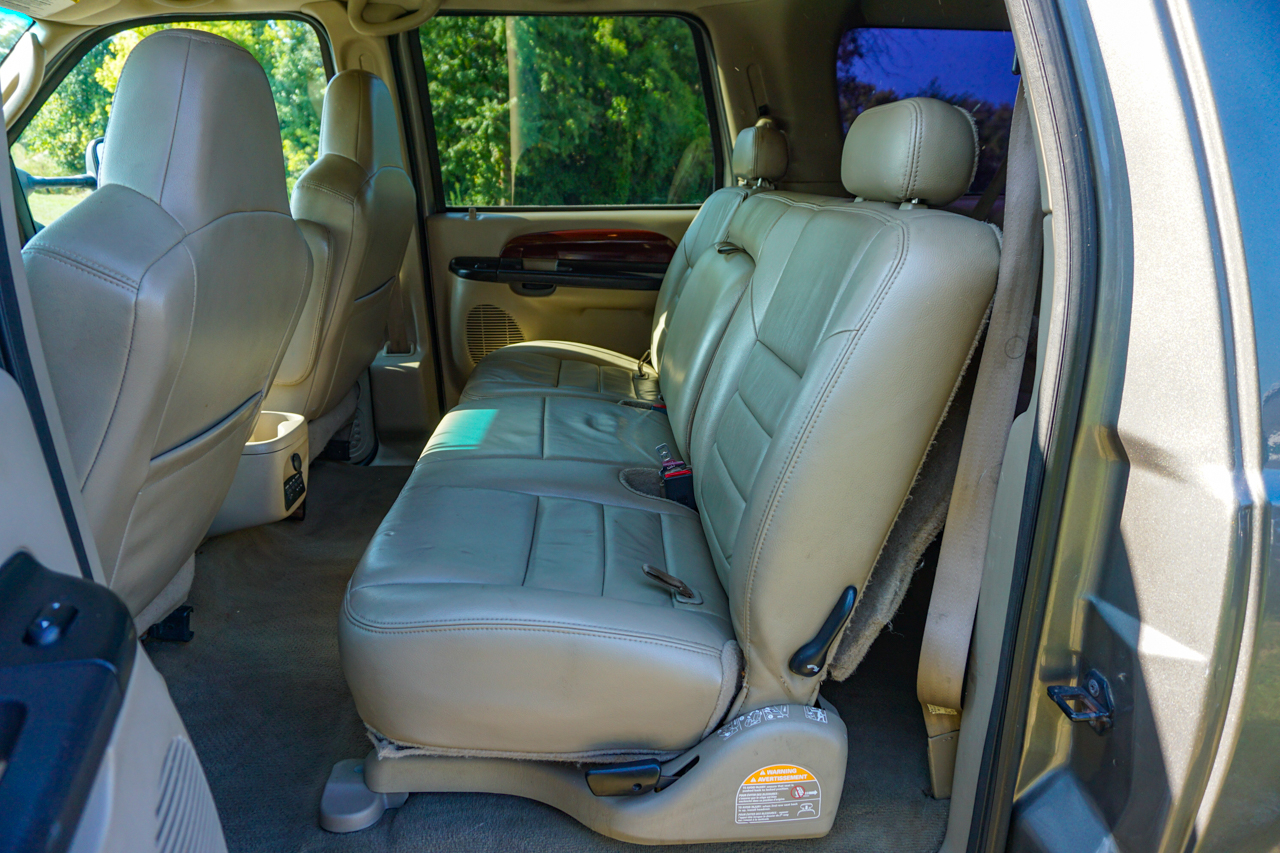 Ford Excursion 137" WB 6.0L Limited 4WD 2005 Ford Excursion 137" WB 6.0L Limited 4WD 2005