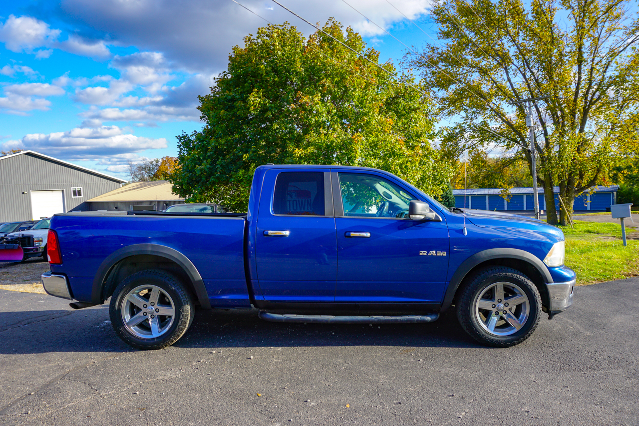 Dodge Ram 1500 4WD Quad Cab 140.5" SLT 2010 Dodge Ram 1500 4WD Quad Cab 140.5" SLT 2010
