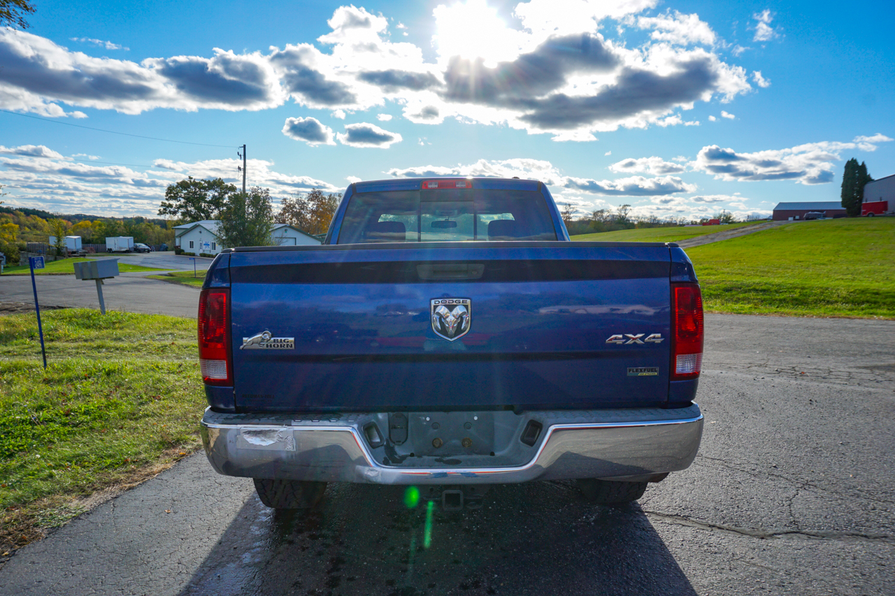 Dodge Ram 1500 4WD Quad Cab 140.5" SLT 2010 Dodge Ram 1500 4WD Quad Cab 140.5" SLT 2010