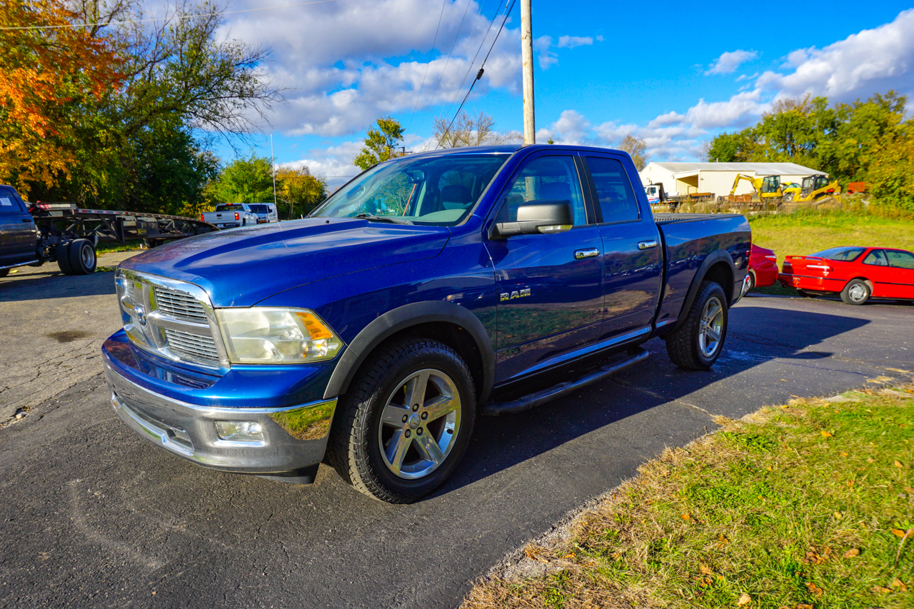 Dodge Ram 1500 4WD Quad Cab 140.5" SLT 2010 Dodge Ram 1500 4WD Quad Cab 140.5" SLT 2010