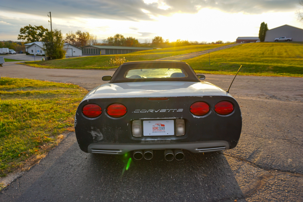 Chevrolet Corvette 2dr Convertible 2001 Chevrolet Corvette 2dr Convertible 2001