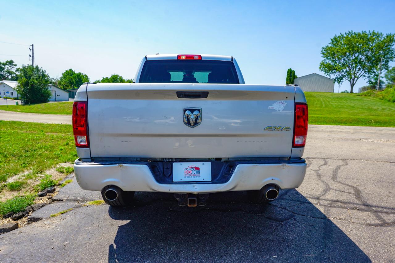 RAM 1500 Classic Express 4x4 Quad Cab 6'4" Box 2019