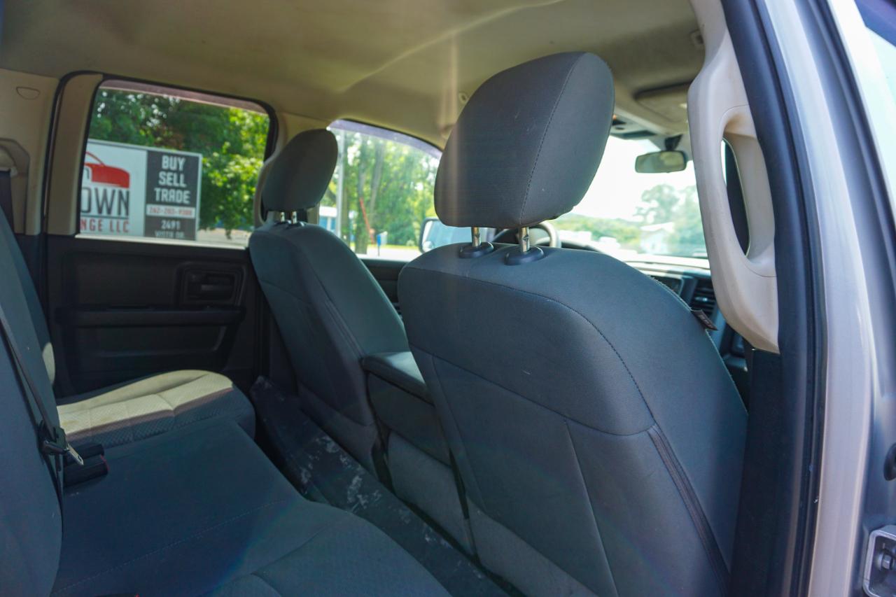 RAM 1500 Classic Express 4x4 Quad Cab 6'4" Box 2019