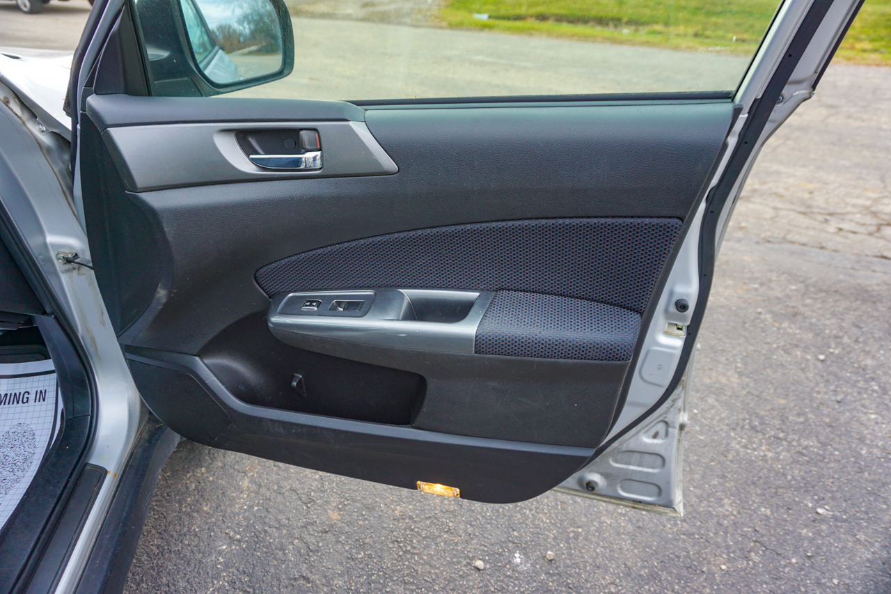 Subaru Forester 4dr Auto 2.5X Premium w/All-Weather Pkg 2011