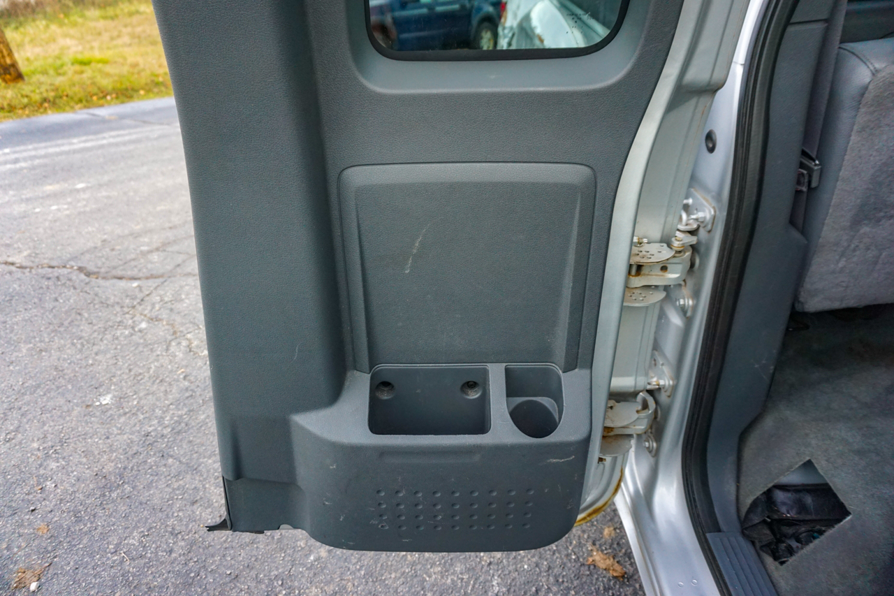 Dodge Dakota 2dr Club Cab 131 4WD SLT 2006