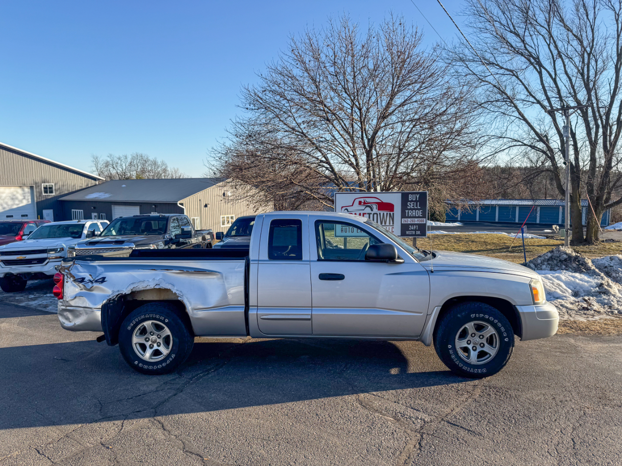Dodge Dakota 2dr Club Cab 131 4WD SLT 2006