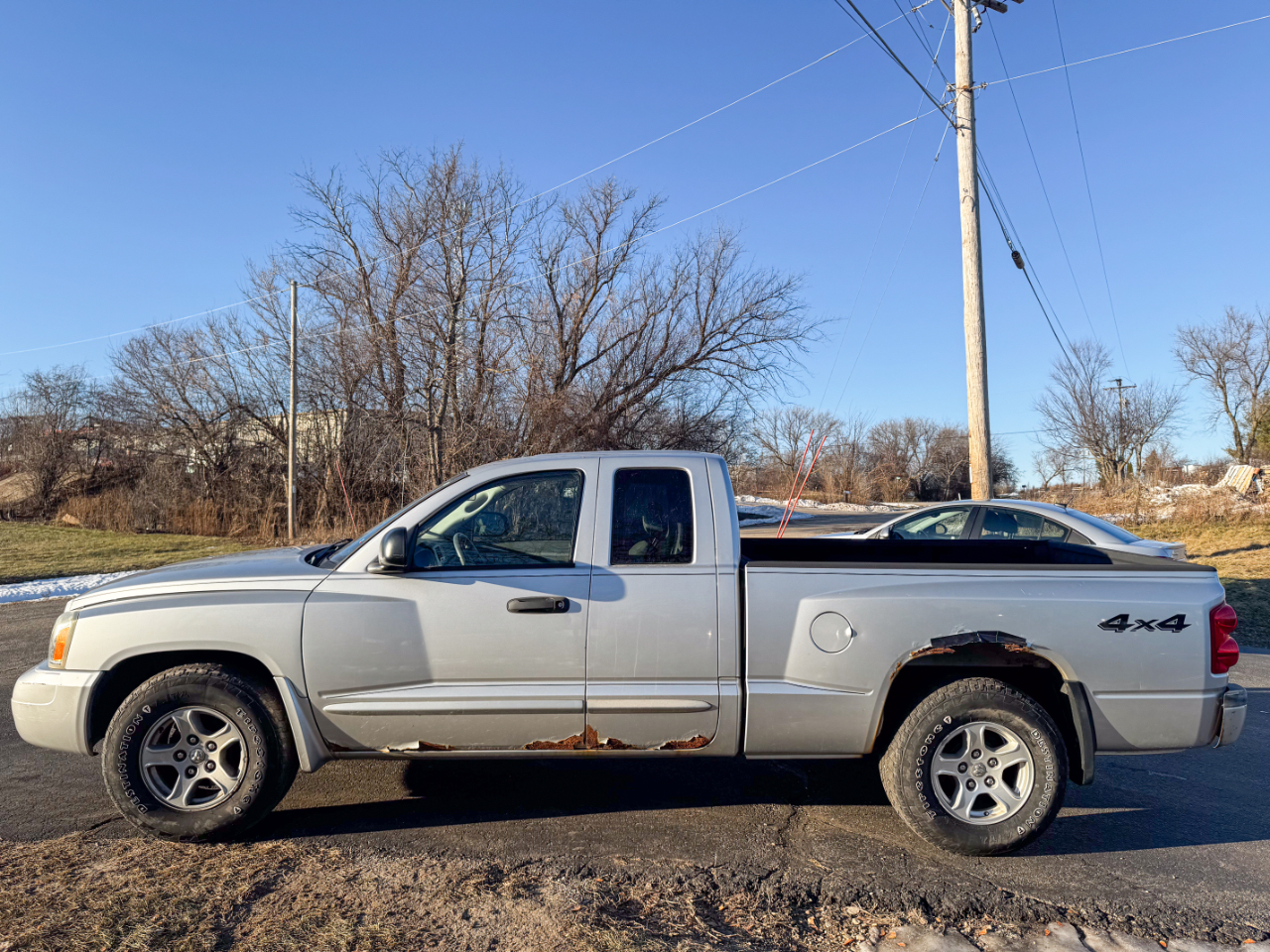 Dodge Dakota 2dr Club Cab 131 4WD SLT 2006