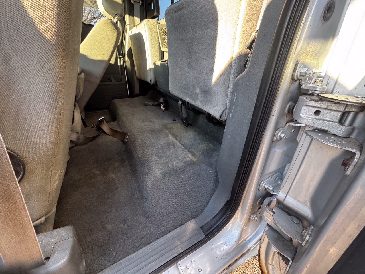 Dodge Dakota 2dr Club Cab 131 4WD SLT 2006