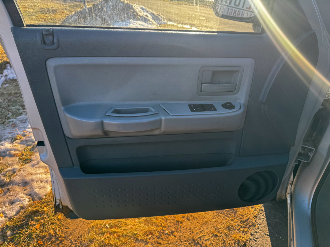 Dodge Dakota 2dr Club Cab 131 4WD SLT 2006