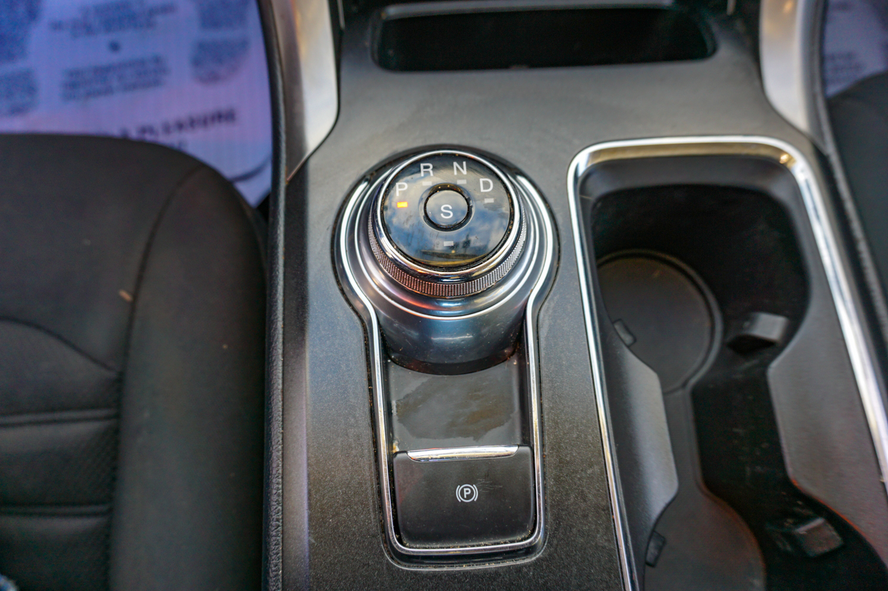 Ford Fusion SE FWD 2017