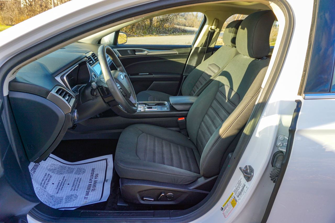 Ford Fusion SE FWD 2017