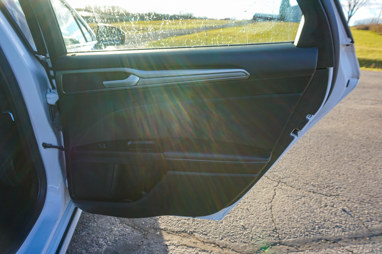 Ford Fusion SE FWD 2017