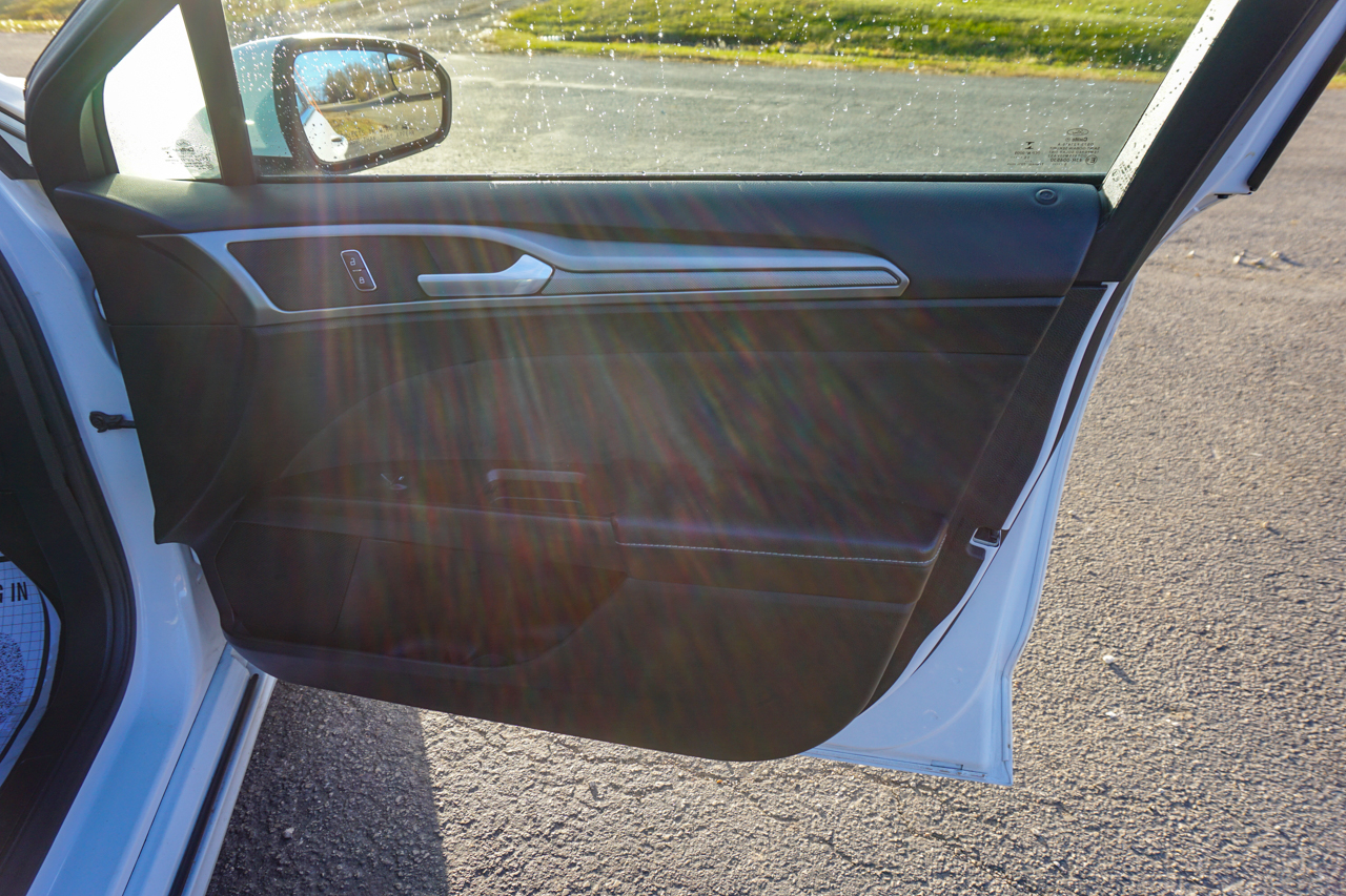 Ford Fusion SE FWD 2017