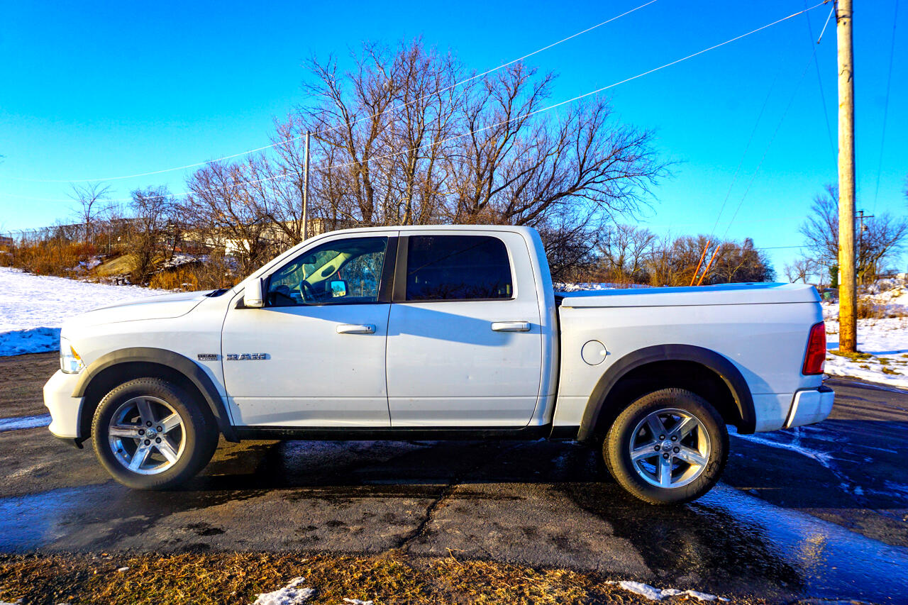 Dodge Ram 1500 4WD Crew Cab 140.5" Sport 2010