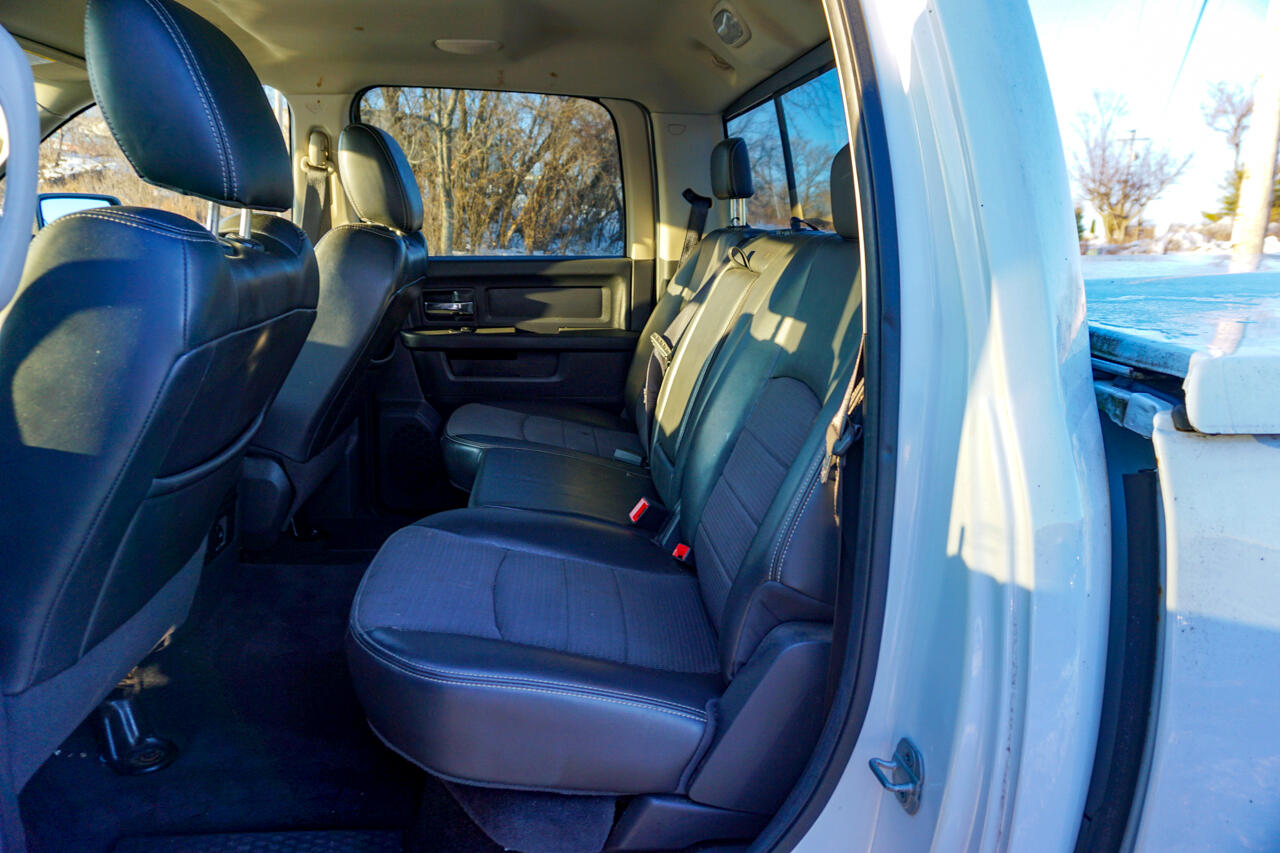 Dodge Ram 1500 4WD Crew Cab 140.5" Sport 2010