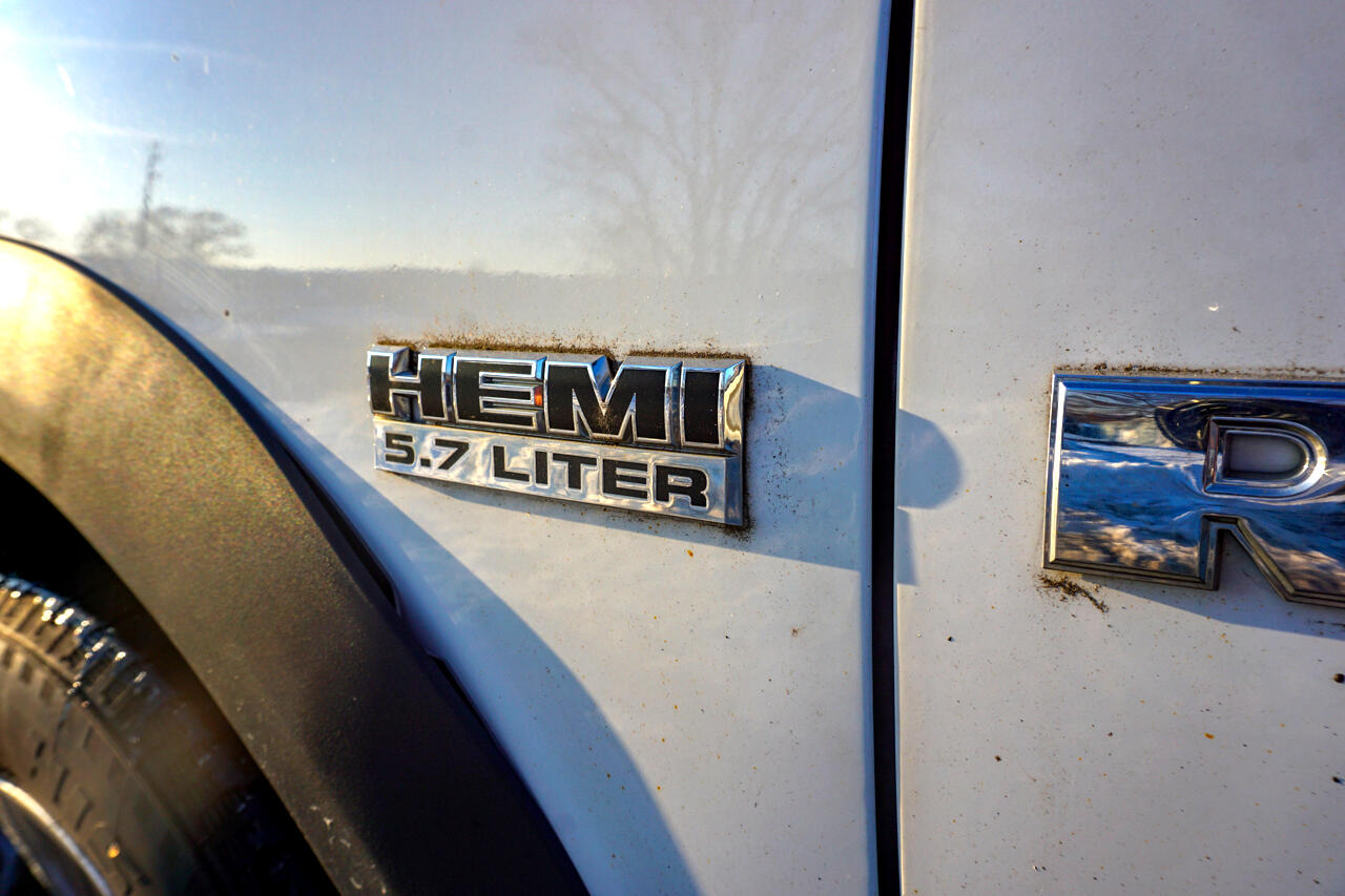 Dodge Ram 1500 4WD Crew Cab 140.5" Sport 2010