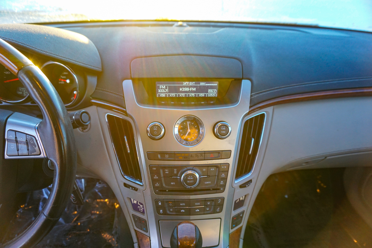 Cadillac CTS Sedan 4dr Sdn 3.0L Luxury AWD 2010