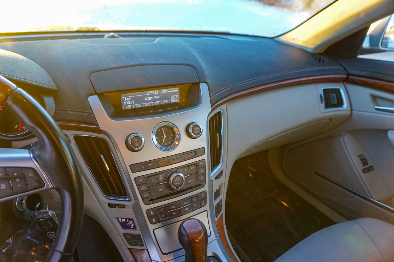 Cadillac CTS Sedan 4dr Sdn 3.0L Luxury AWD 2010