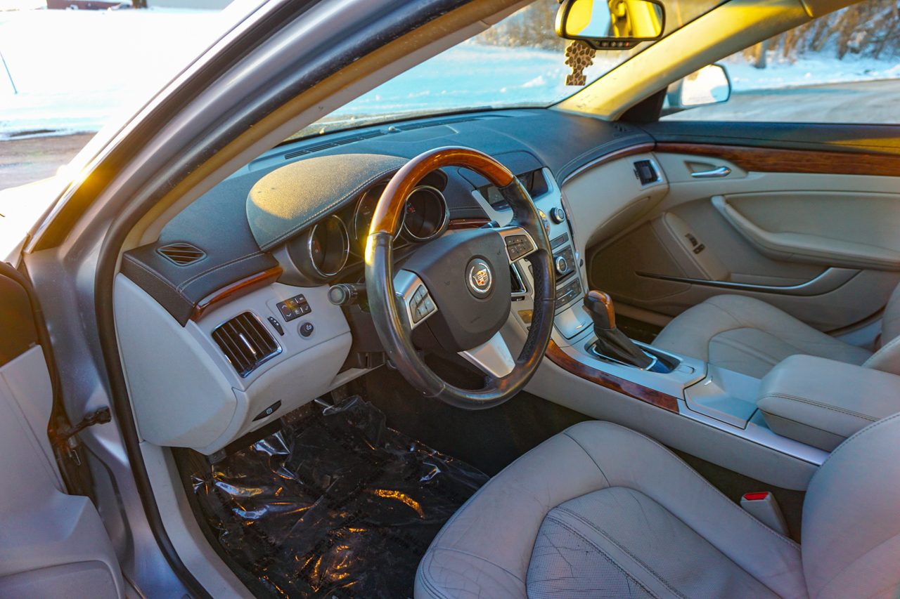 Cadillac CTS Sedan 4dr Sdn 3.0L Luxury AWD 2010