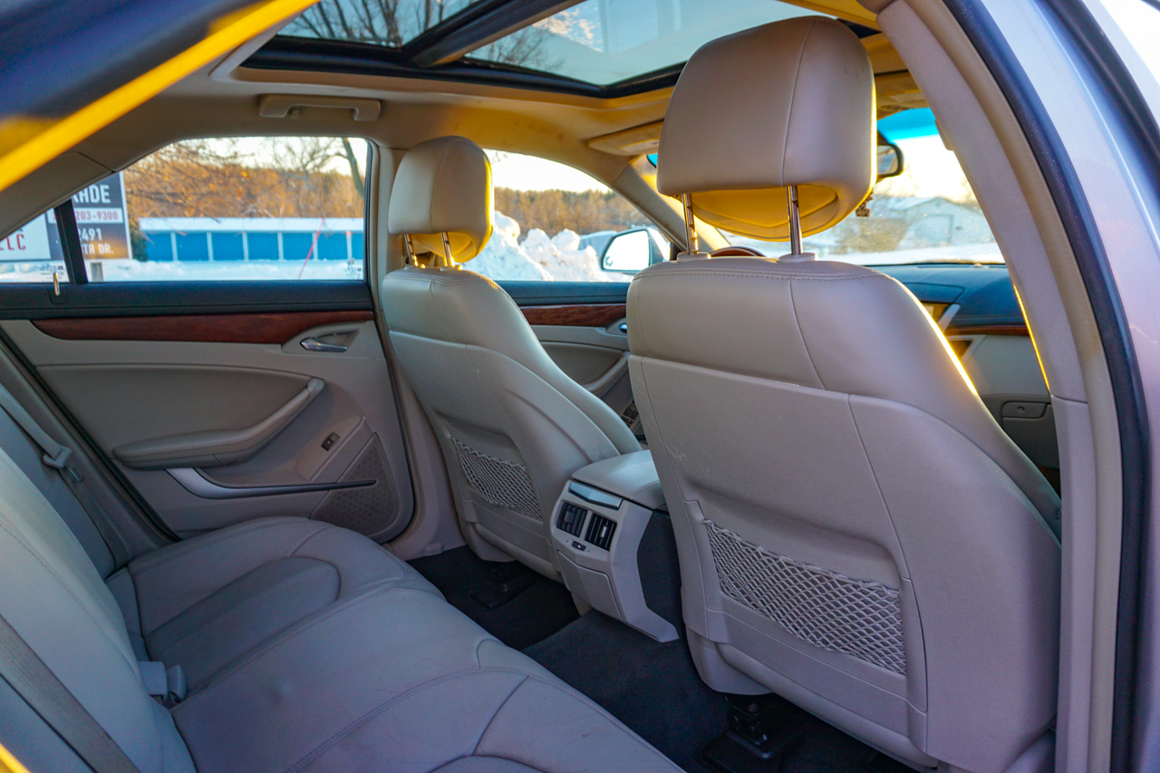 Cadillac CTS Sedan 4dr Sdn 3.0L Luxury AWD 2010