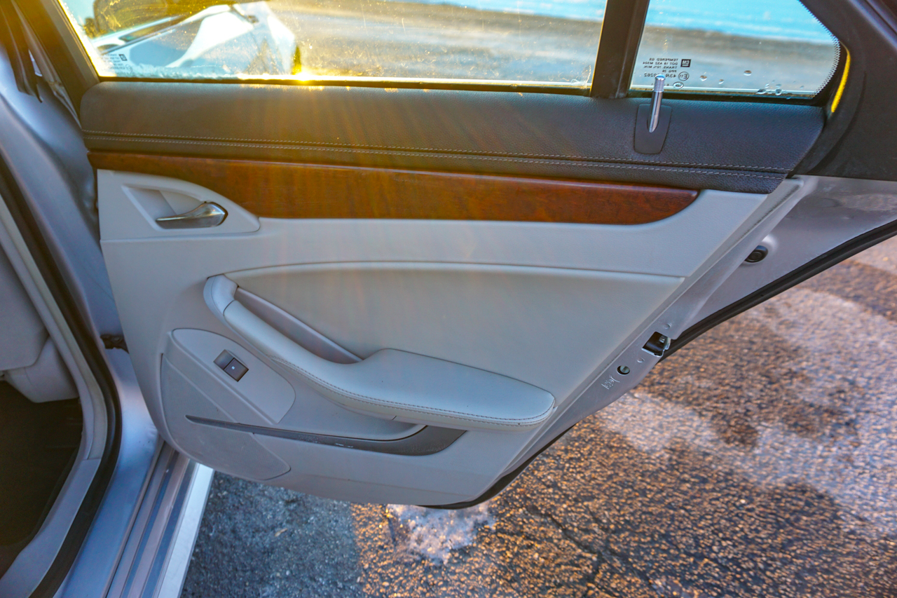 Cadillac CTS Sedan 4dr Sdn 3.0L Luxury AWD 2010