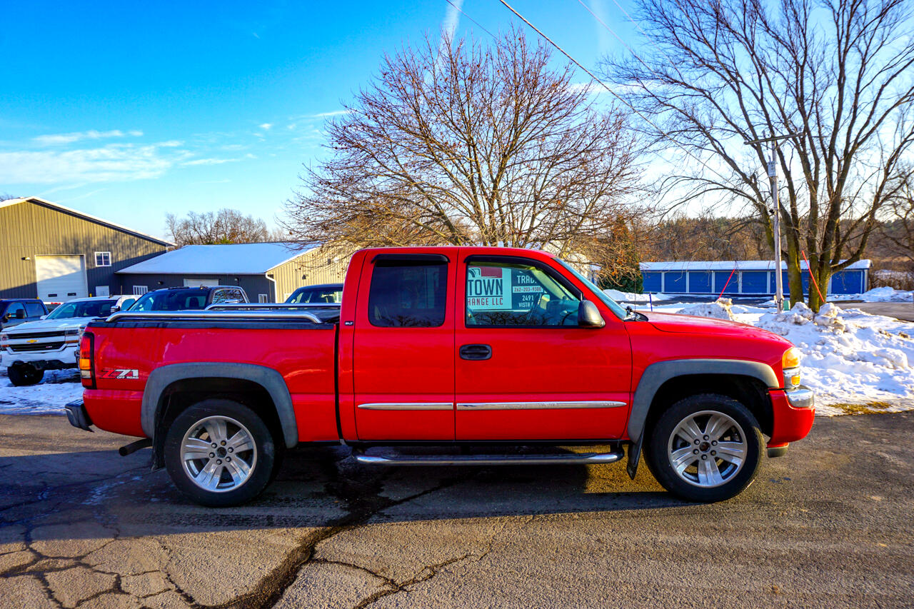 GMC Sierra 1500 Ext Cab 134.0" WB 4WD SLT 2006