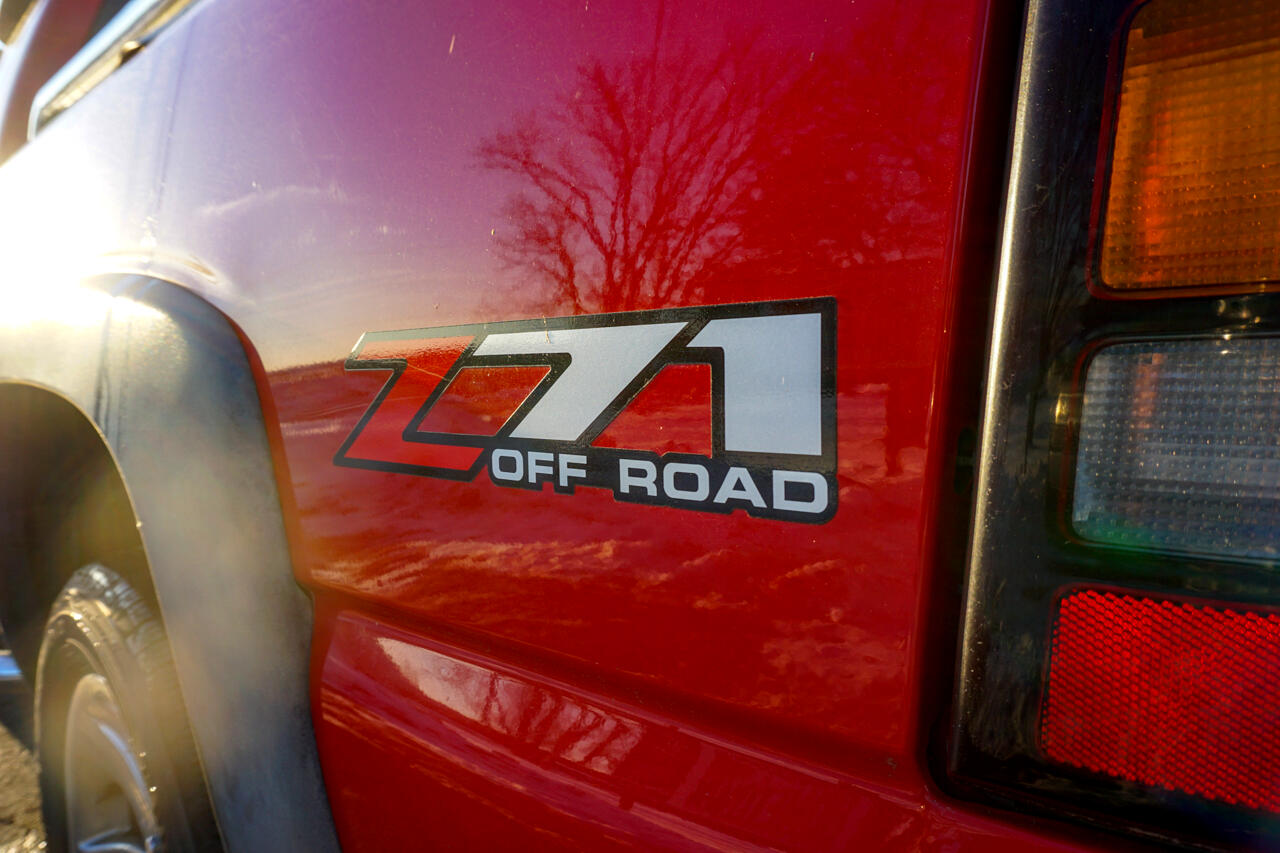 GMC Sierra 1500 Ext Cab 134.0" WB 4WD SLT 2006