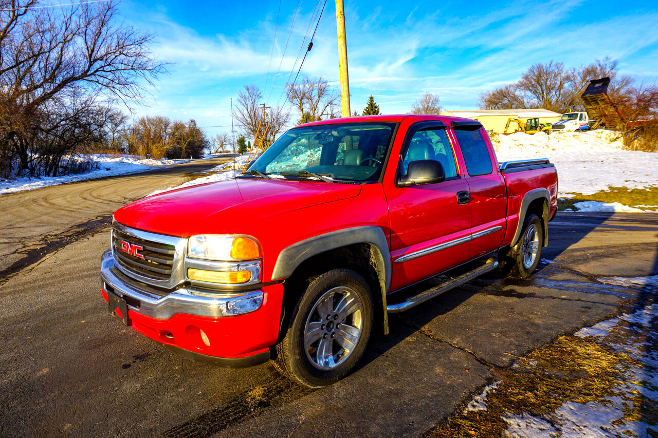 GMC Sierra 1500 Ext Cab 134.0" WB 4WD SLT 2006