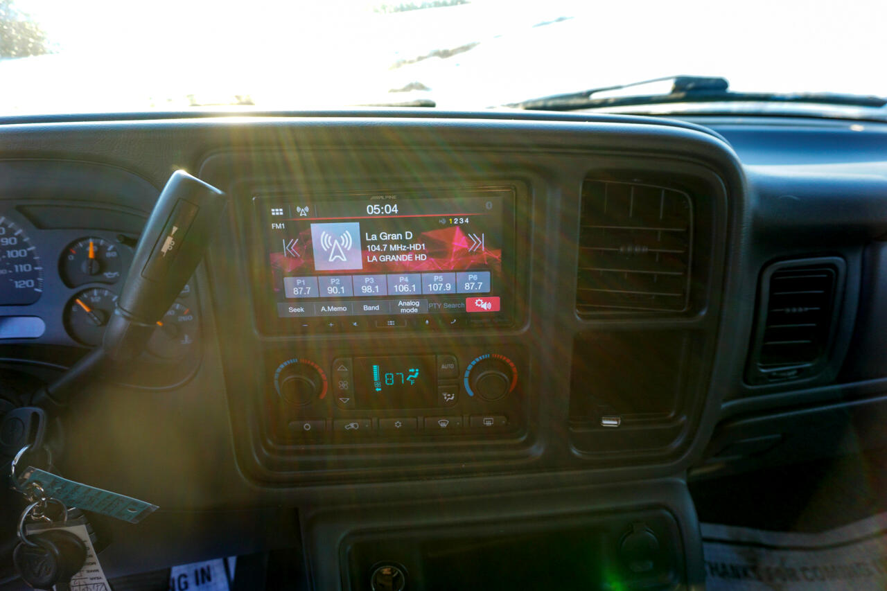 GMC Sierra 1500 Ext Cab 134.0" WB 4WD SLT 2006