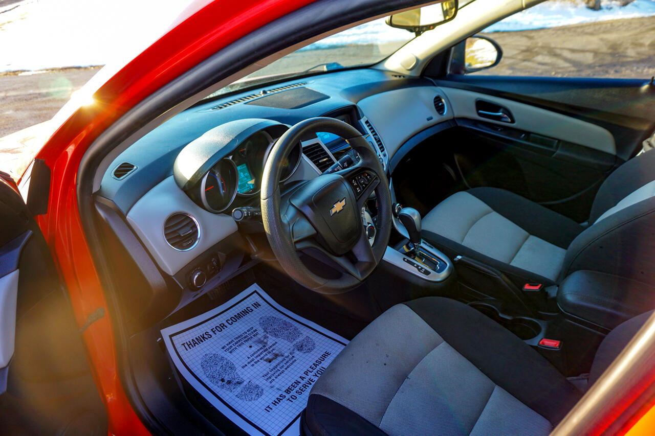 Chevrolet Cruze Limited 4dr Sdn Auto LS 2016