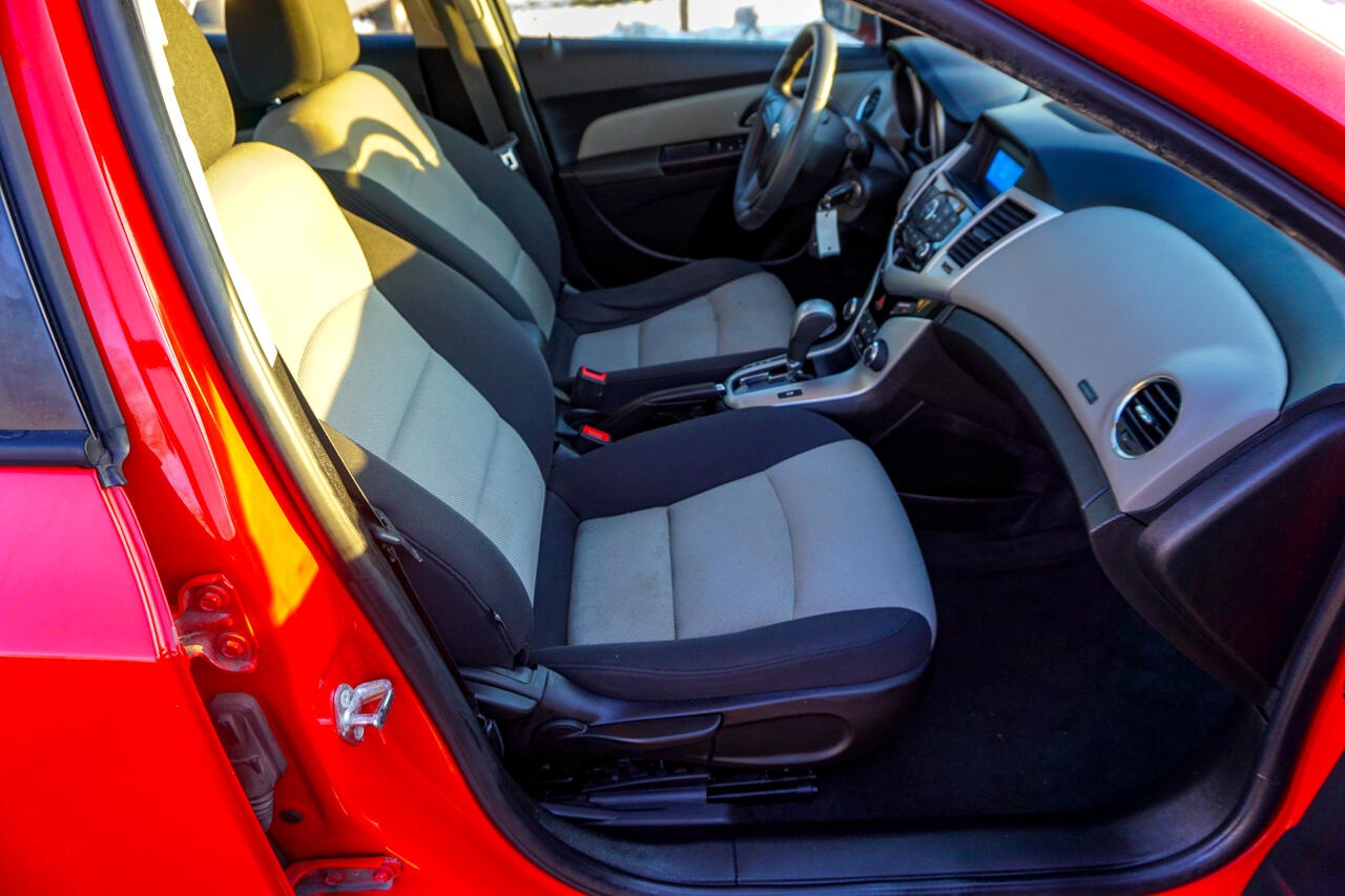 Chevrolet Cruze Limited 4dr Sdn Auto LS 2016