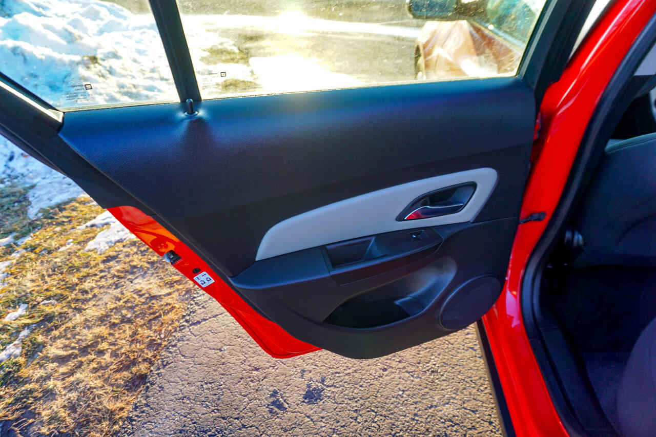 Chevrolet Cruze Limited 4dr Sdn Auto LS 2016