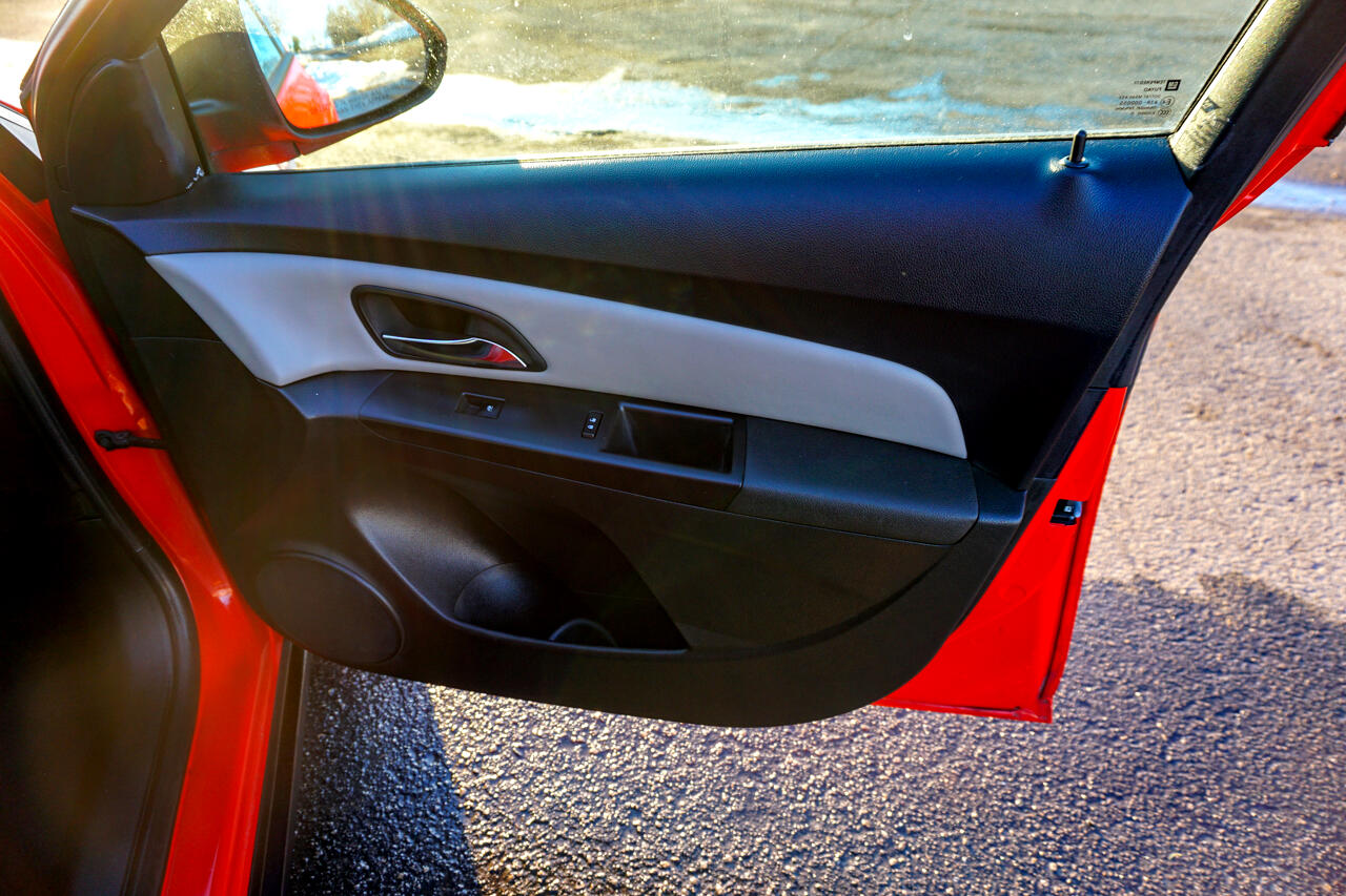 Chevrolet Cruze Limited 4dr Sdn Auto LS 2016