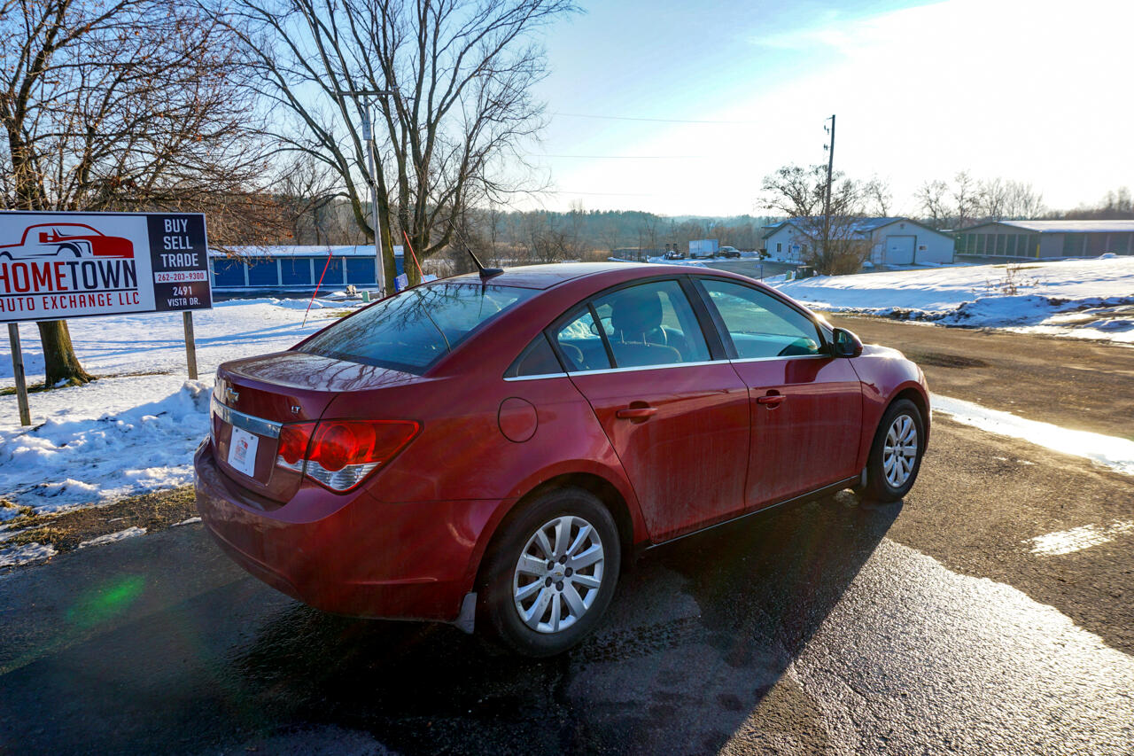 Chevrolet Cruze 4dr Sdn LT w/1LT 2011