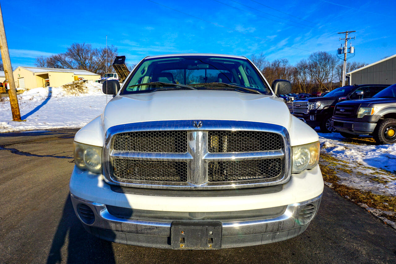 Dodge Ram 1500 4dr Quad Cab 140.5" WB 4WD ST 2004