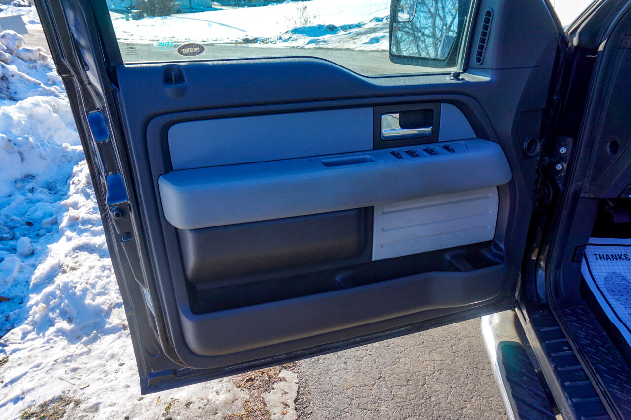 Ford F-150 4WD SuperCab 145" Lariat 2013