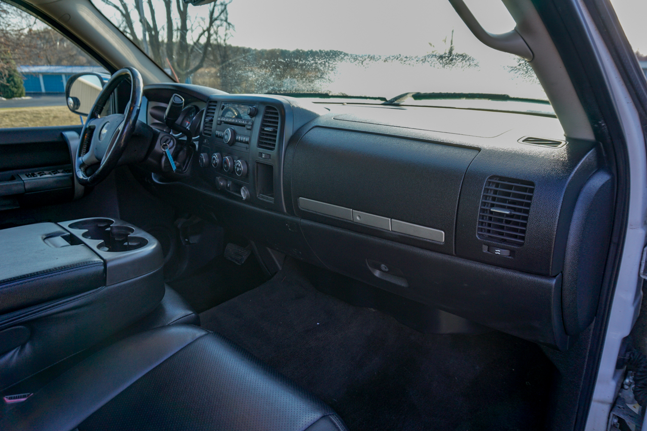 Chevrolet Silverado 2500HD 4WD Ext Cab 143.5" LT 2009