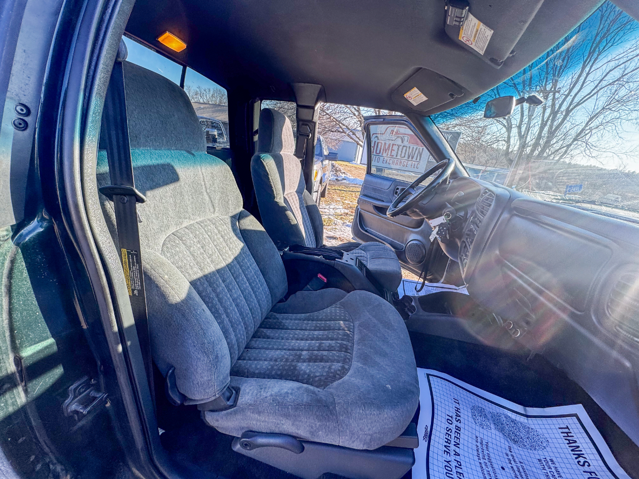 Chevrolet S-10 Ext Cab 123" WB 4WD LS 2002