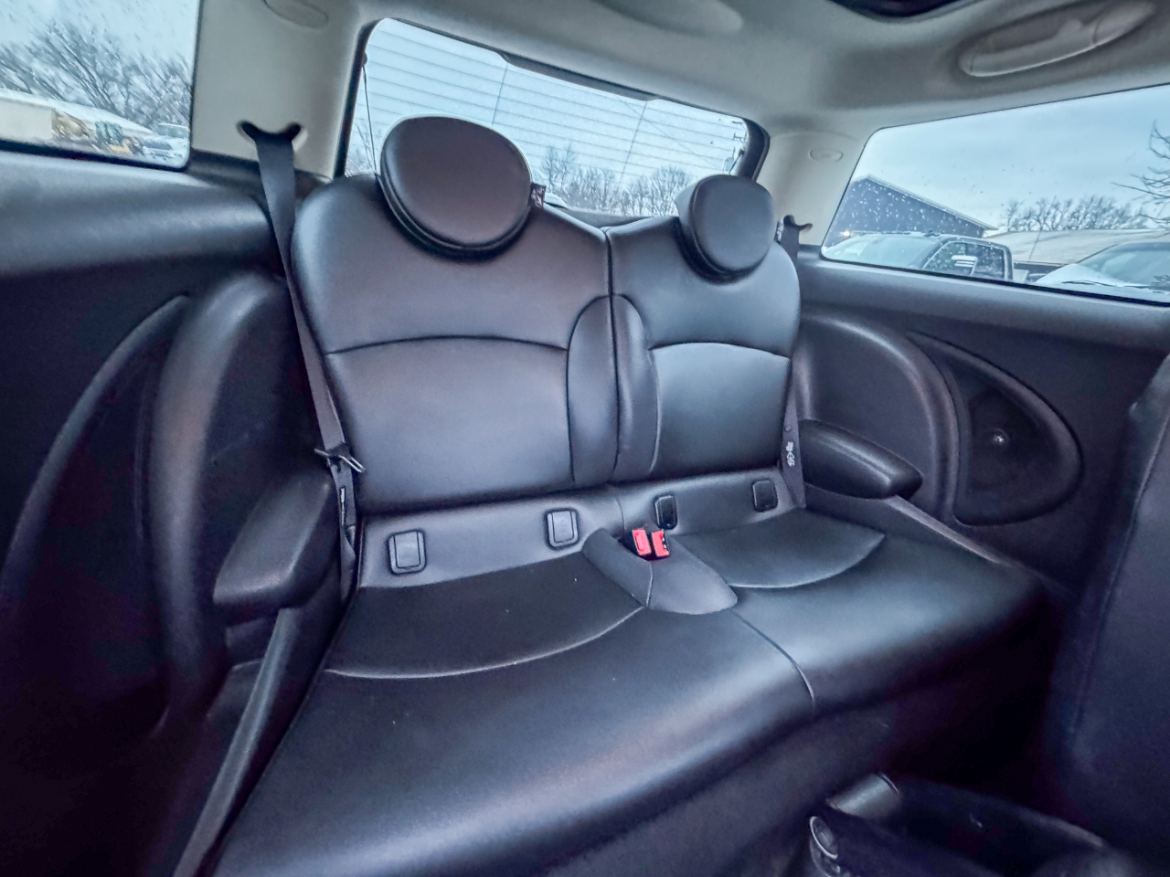 MINI Cooper Hardtop 2dr Cpe 2011