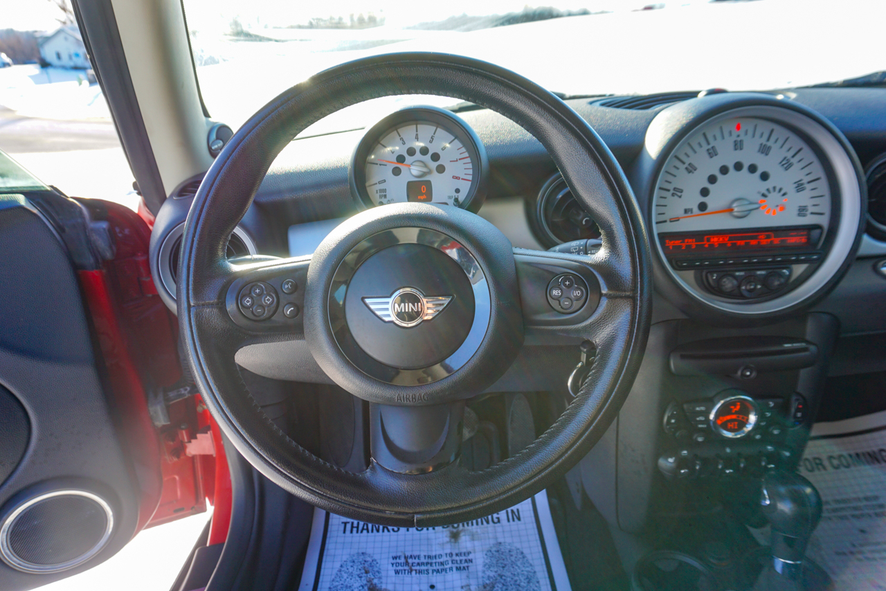 MINI Cooper Hardtop 2dr Cpe 2011