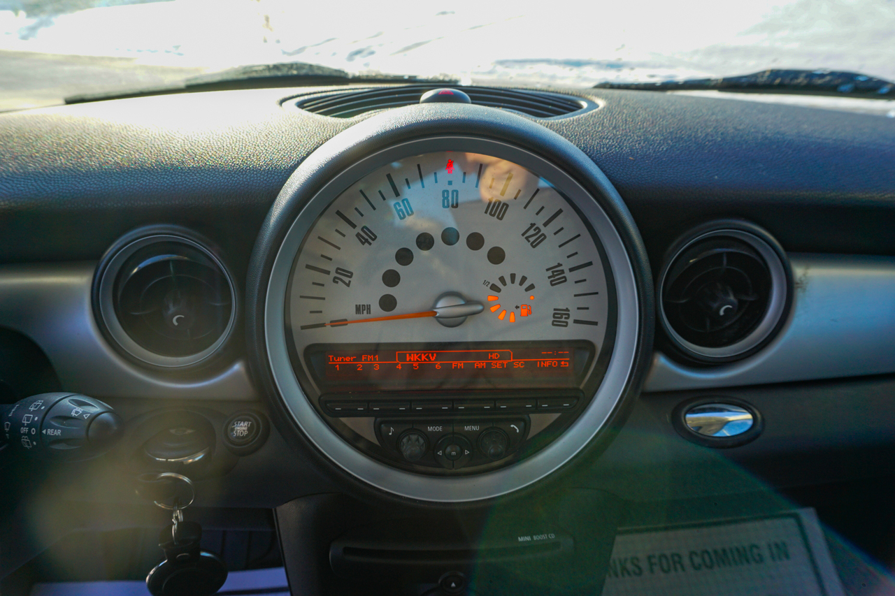 MINI Cooper Hardtop 2dr Cpe 2011