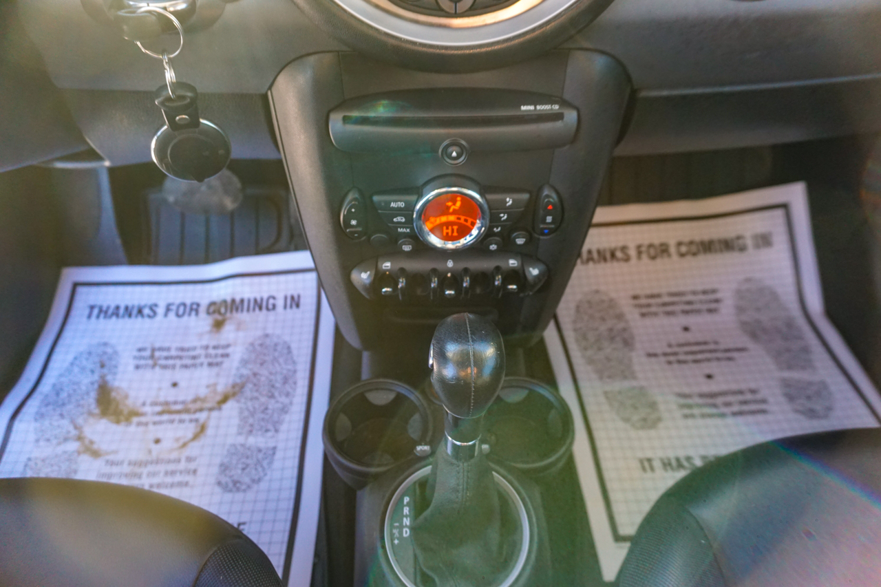 MINI Cooper Hardtop 2dr Cpe 2011