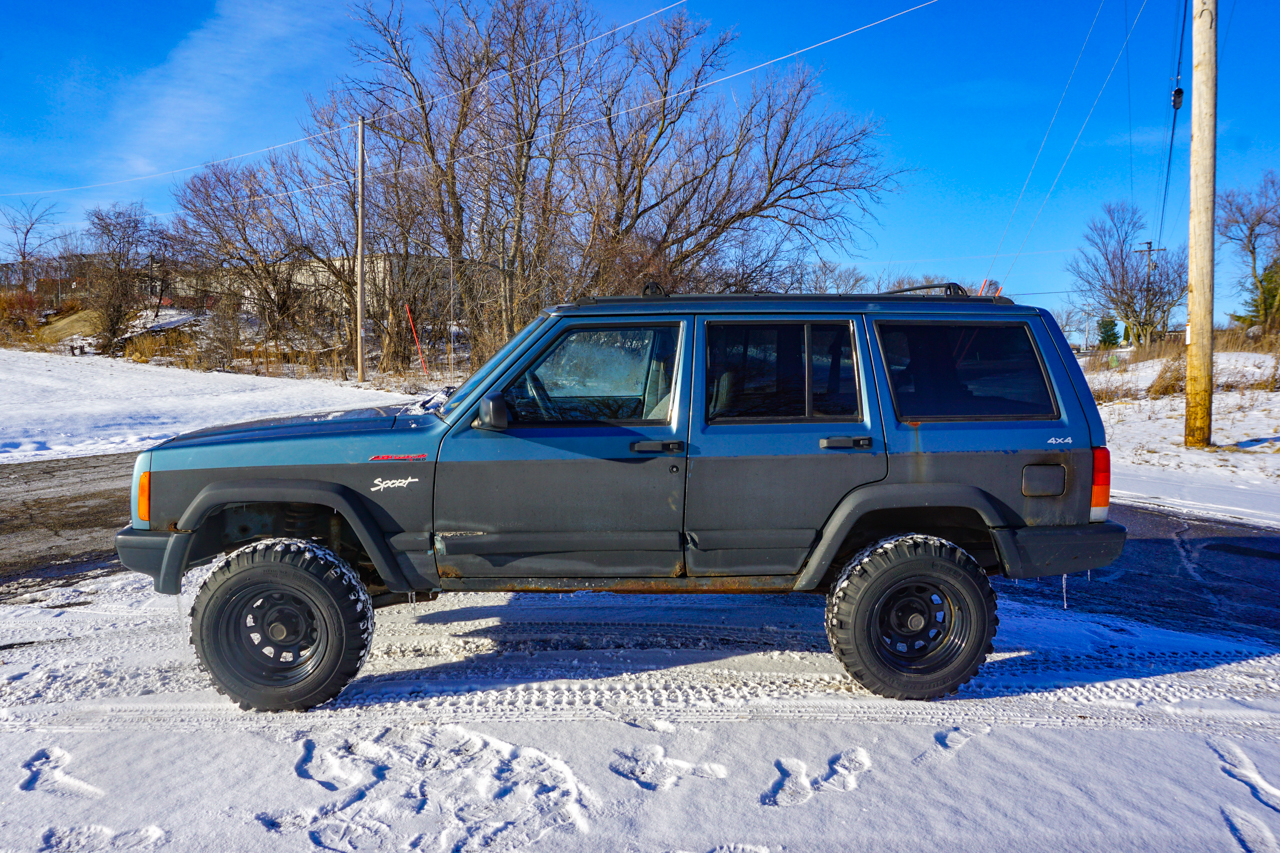 Jeep Cherokee 4dr Sport 4WD 1997