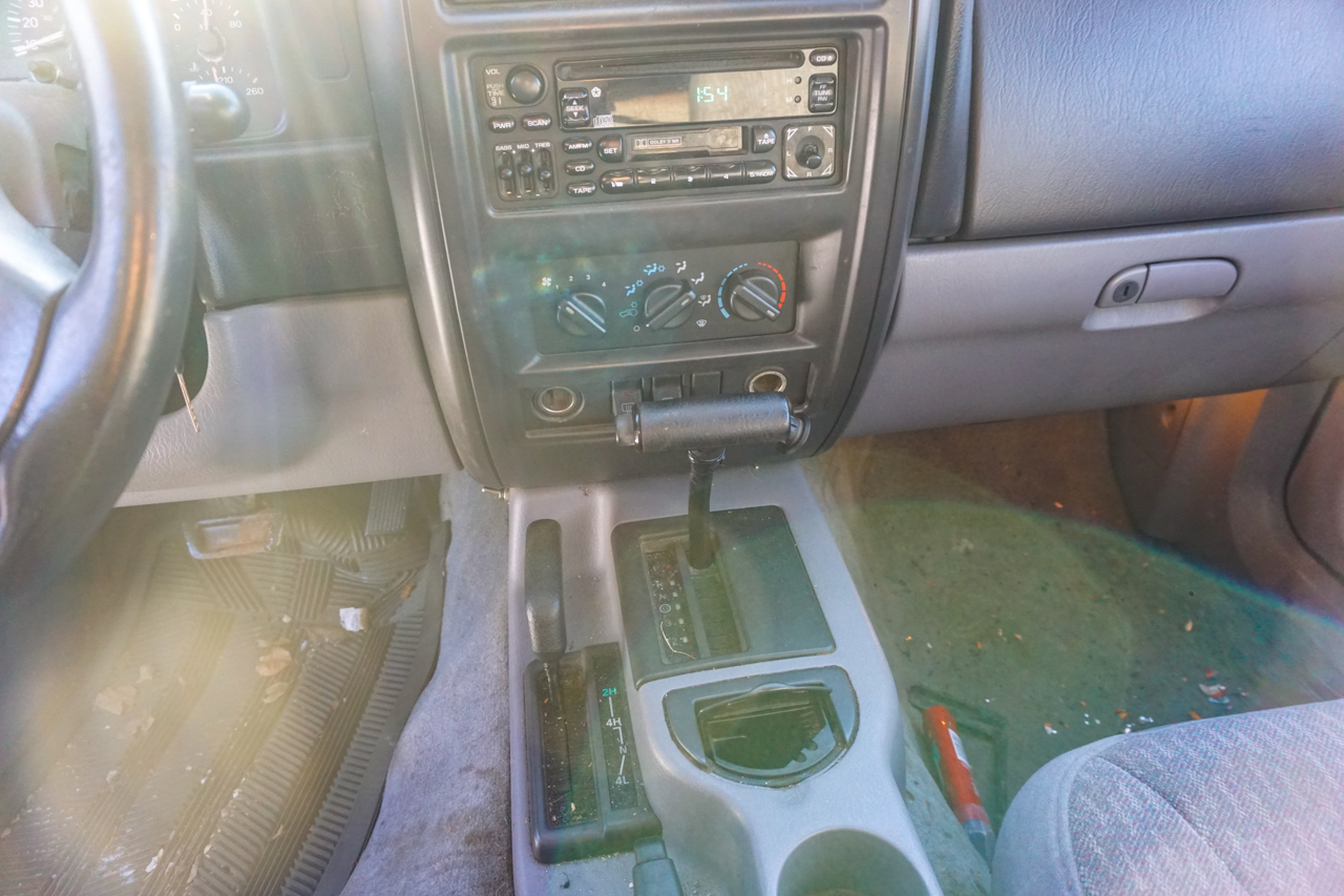 Jeep Cherokee 4dr Sport 4WD 1997